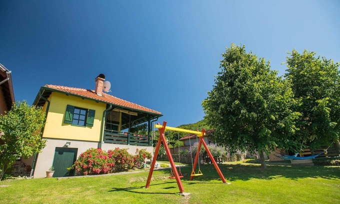 Orahovica House | Our house (*) is located in the Papuk Nature Park, near the lake.