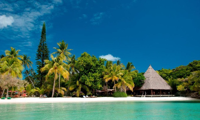 Kuto Resort | Oure Lodge Beach Resort