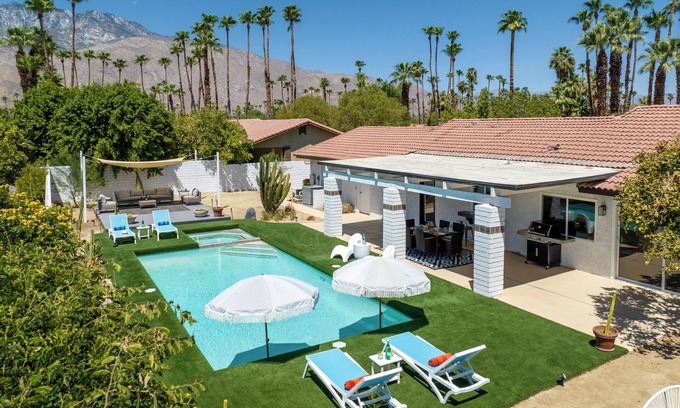 Araby House | Out Of Office - Comfort Meets Sophistication!