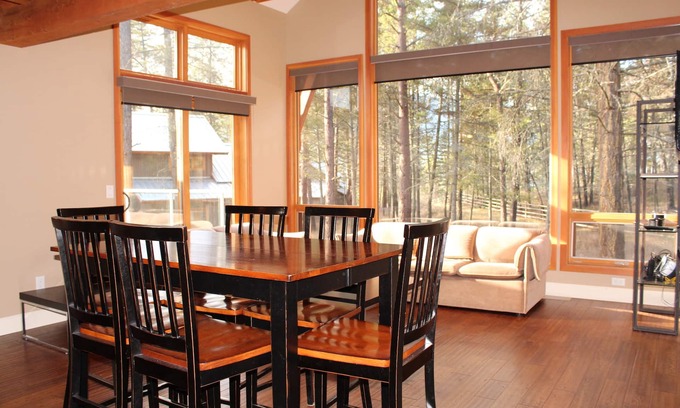 Vernon Cabin | Outback Vernon Luxury Private Getaway