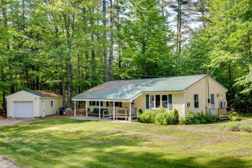North Conway House | Outdoor Exploration Quaint North Conway Cottage!