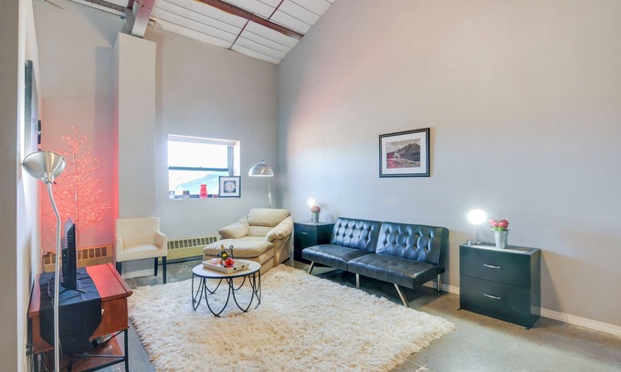 Del Norte Apartment | Outdoor Haven: Del Norte Apartment Near Skiing!