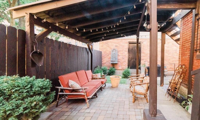 Manchester Apartment | Outdoor Space - Parking - 1st Floor - Walkable
