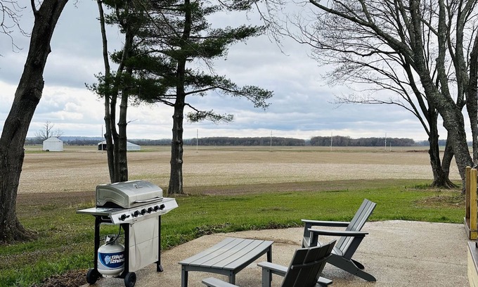 Jonesboro Cabin | Outdoorsman Paradise