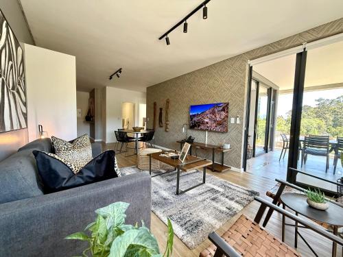 George Central Apartment | Outeniqua View Escape - Le Jardin 304