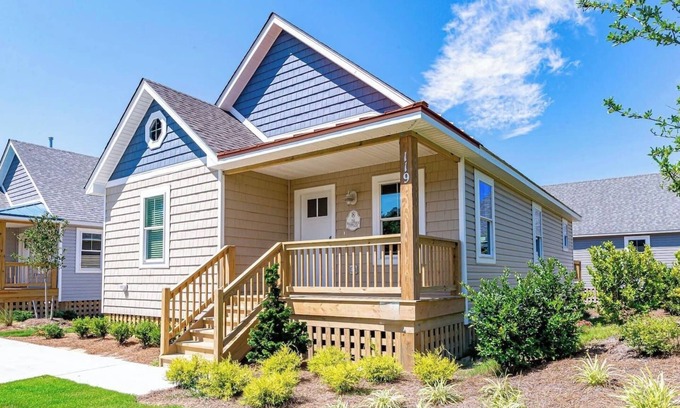 Harbinger House | Outer Banks Waterpark & Family Fun Cottage