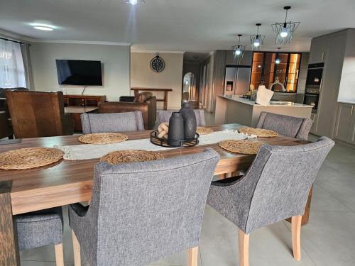 Louis Trichardt House | Outerspaces Farmhouse Retreat