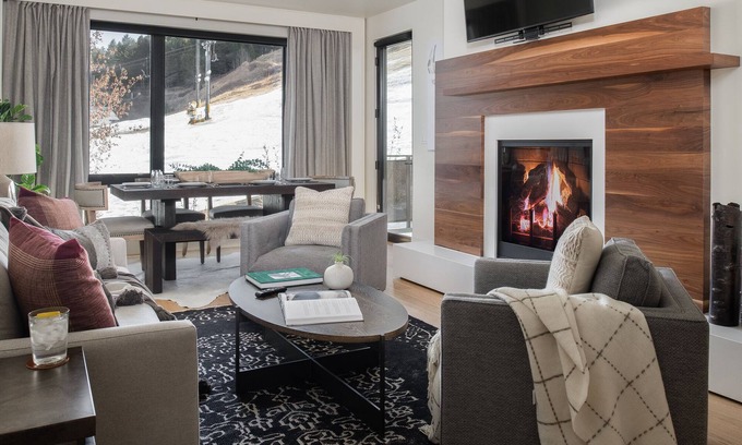 Jackson Condo | Outpost: One Town Hill 406 - Base of Snow King Mtn