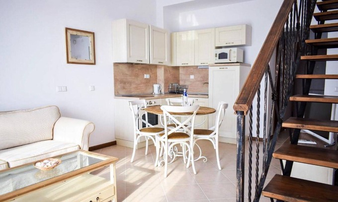 Lozenets Apartment | Outstanding Beachfront Suite In Upscale Complex