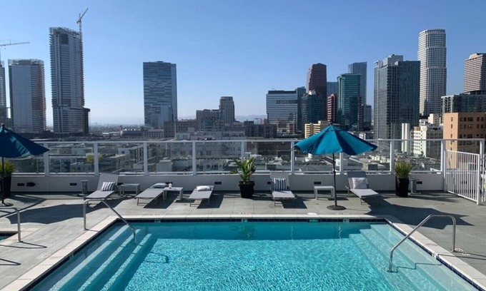 Historic Core Apartment | Outstanding & Bright 1 BDR & 1 BTH in DTLA