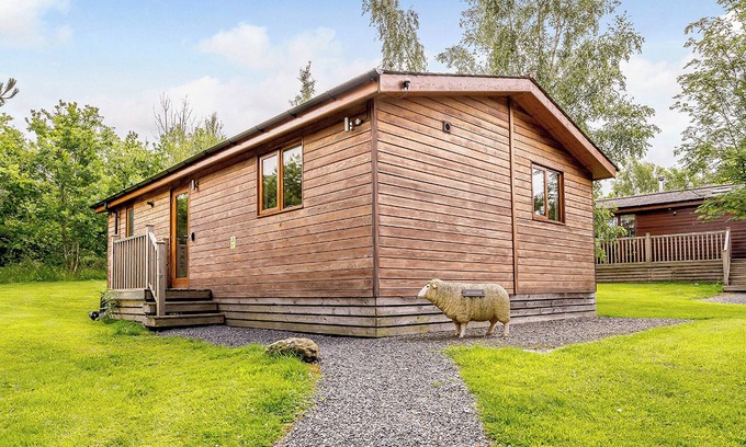 Allithwaite Ski Chalet | Outstanding lodge offering the perfect romantic retreat.
