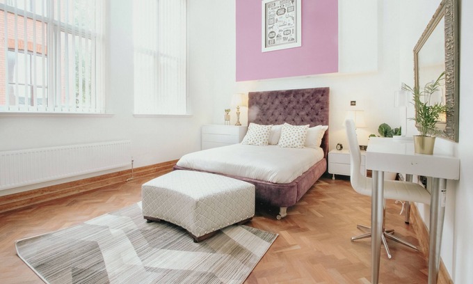 Sheffield Apartment | Outstanding massive apartment with character. B5