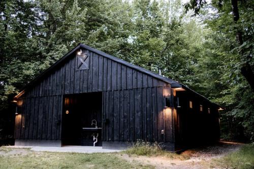 North Woodstock Other | Outstanding Safari Tent with Fire Pit and Nice Sights in North Woodstock, New Hampshire
