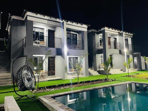 Louis Trichardt Cabin | Overflow Accommodation Lodge