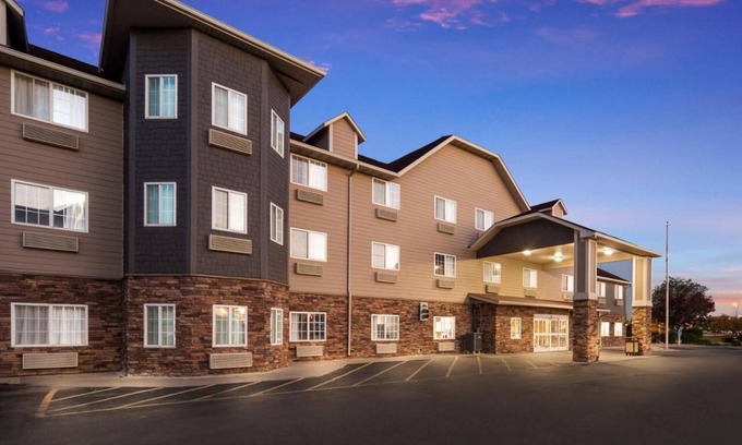 Council Bluffs Hotel | Oversized King Room! With Indoor Pool, Free Parking, Pets are welcome.