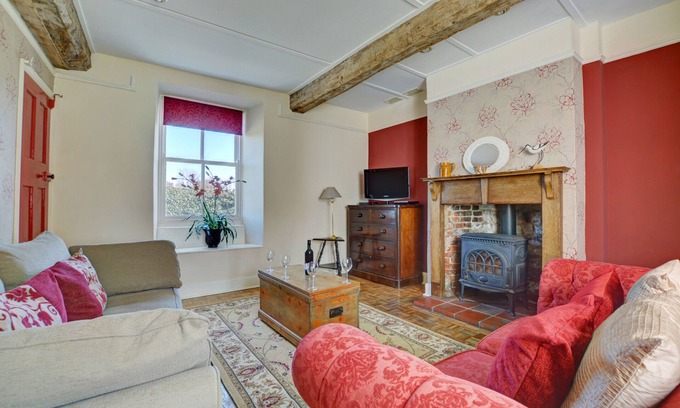 Little Walsingham House | Owl Cottage - Three Bedroom House, Sleeps 5