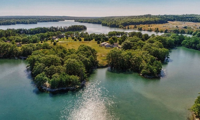 Blue Hill House | Owl Point - Waterfront Maine