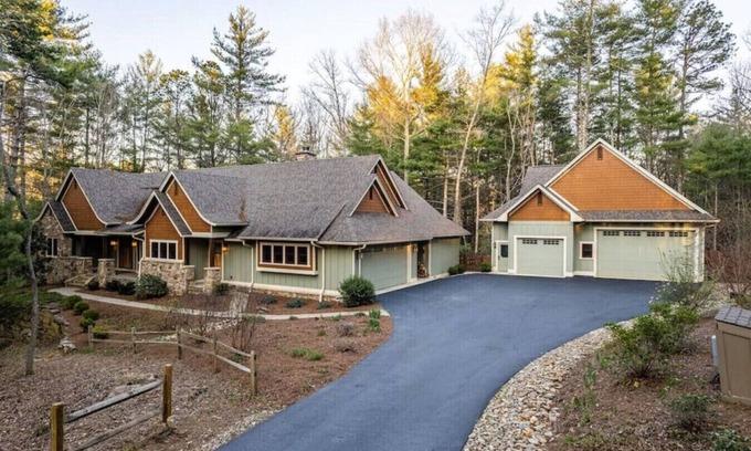 Fletcher Apartment | Owl’s Nest near Asheville