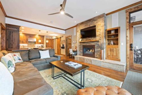 Beaver Creek Apartment | Oxford Court 108 by East West Hospitality