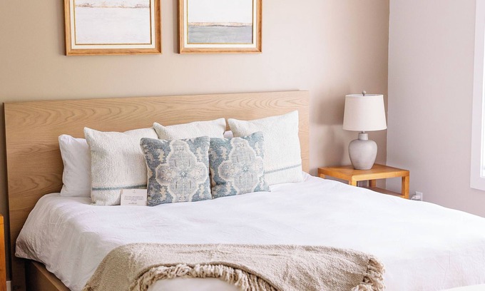 Oxford House | Oxford Edit | King BDs (Purple), Mins to Campus