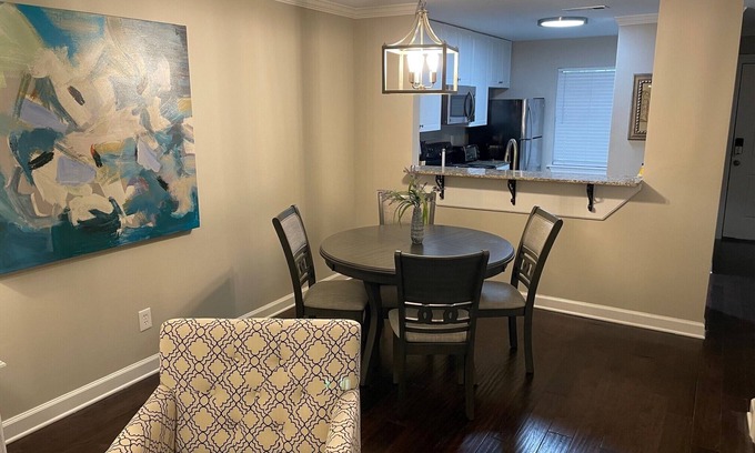 Oxford Condo | Oxford Ole Miss Condo Walking Distance To Pool, Gym, Campus And Square!