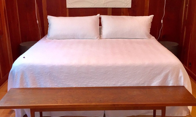 Batesville Cabin | Oxford Retreat - 4B/4B Newly Renovated Cabin 15 Minutes From Downtown Oxford!