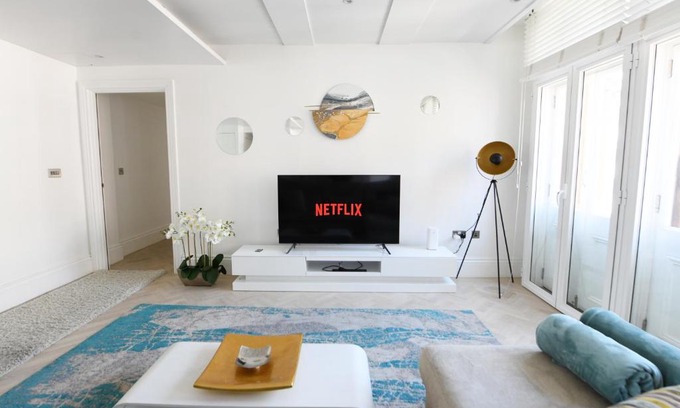 Soho Apartment | Oxford Street Luxurious 3 Bedroom Apartment