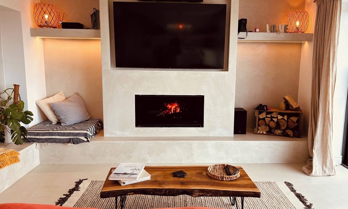 Charlton-on-Otmoor Other | Oxfordshire Countryside Retreat with Hot Tub, 15 mins from Bicester Village