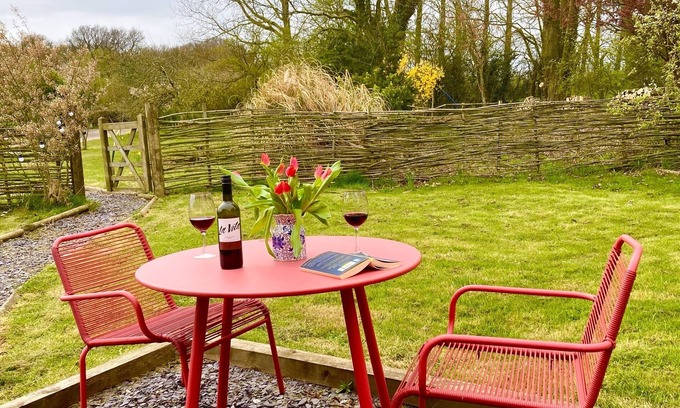 Southwell House | Oxton Hill Hideaway