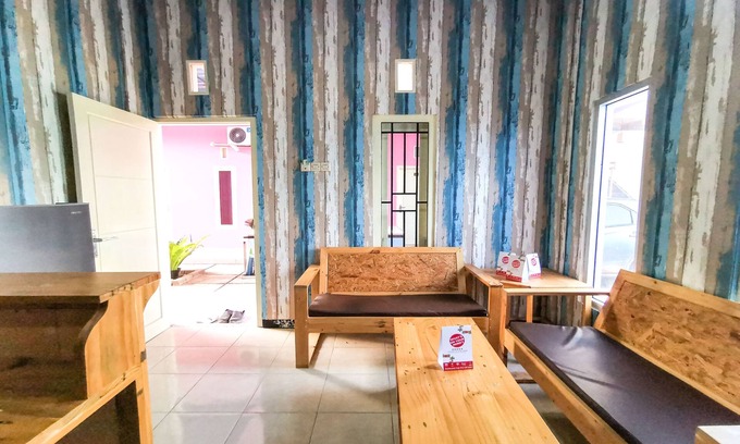 Sidomulyo Hotel | OYO 1291 Asipra House