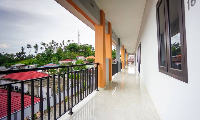 Manado City Centre Hotel | OYO 1680 Hanna Residence