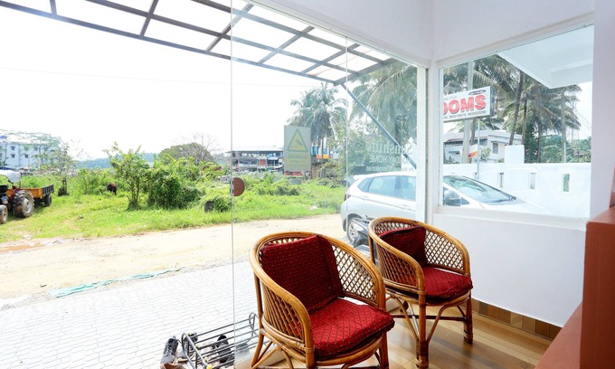 Panamaram Hotel | OYO 17186 Sunshine