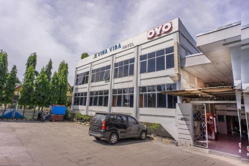 Lhokseumawe Hotel | OYO 2180 Vina Vira Hotel