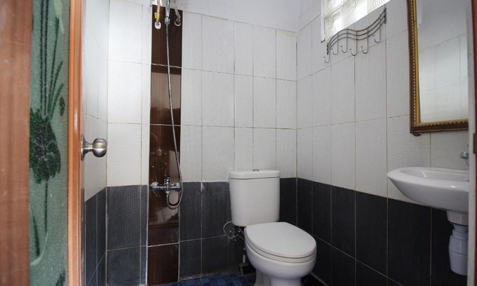 Bandar Jaya Hotel | OYO 2222 Hotel Lee