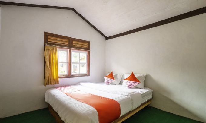 Cikidang Hotel | OYO 2278 Cikidang Hunting Resort