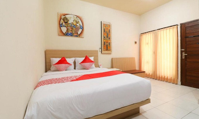 Denpasar Timur Hotel | OYO 2581 Ketut Smile