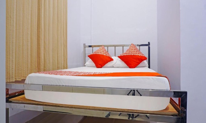 Makassar Hotel | OYO 3123 Orchid Homestay Syariah
