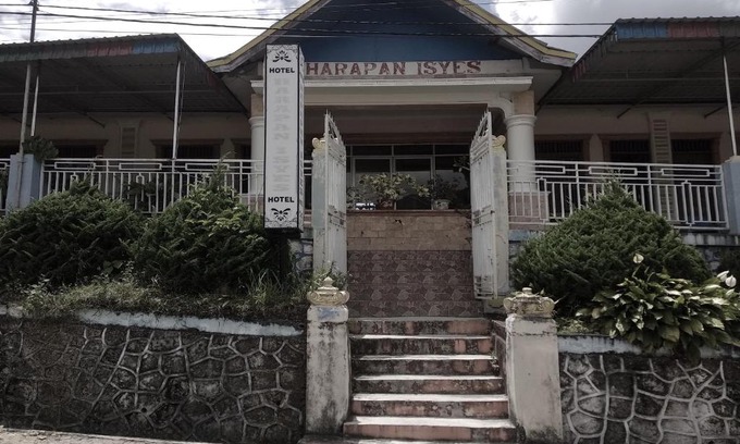 Parapat Hotel | OYO 3275 Hotel Harapan Isyes