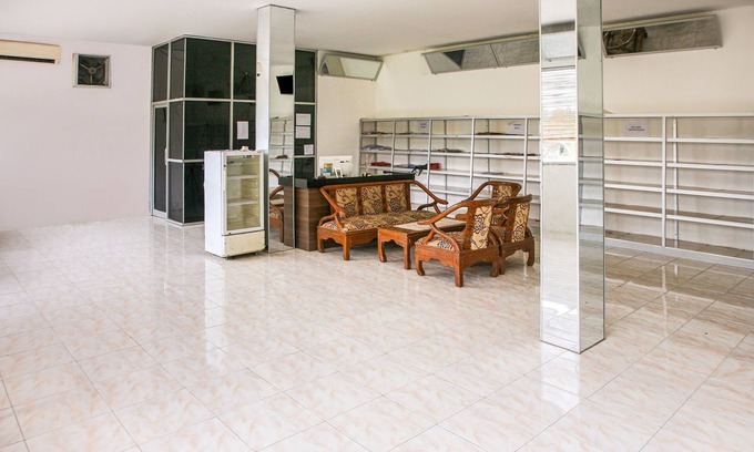 Pangkalpinang Hotel | OYO 3438 Pasir Padi Inn Syariah