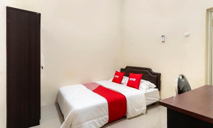 Lamongan Hotel | OYO 3706 Griya Tentrem Syariah