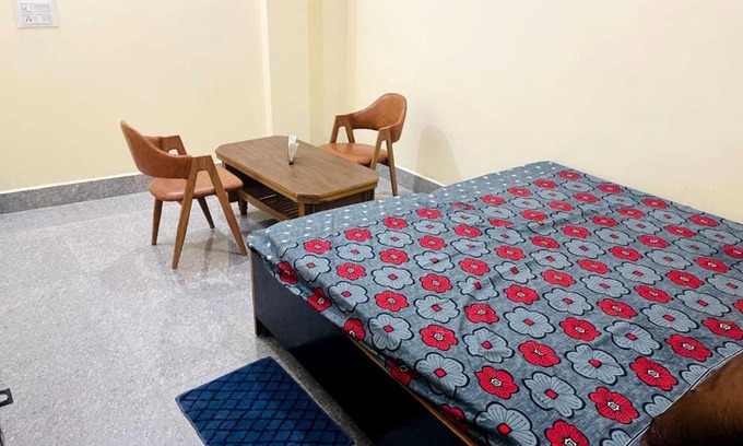 Kasganj Hotel | OYO 81025E Hotel Royal Relax