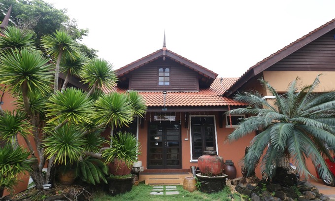Kampung Gong Badak Hotel | OYO 89523 Villa Sri Mayang