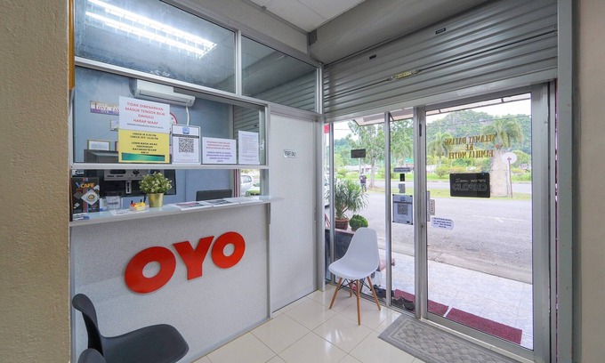 Kangar Hotel | OYO 89982 Familia motel