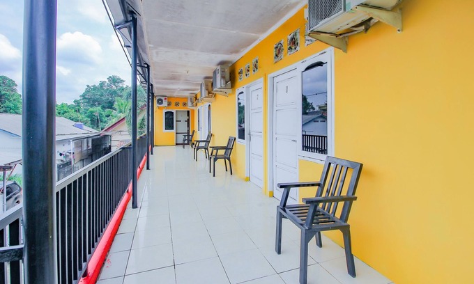Prabumulih Hotel | OYO 90216 Kost Sanny