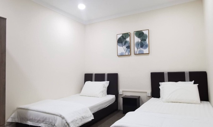 Penampang Hotel | OYO 90372 Greybirds Hostel