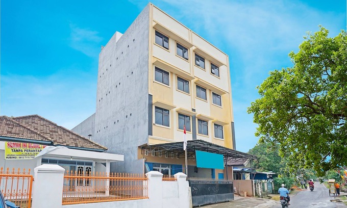 Prabumulih Hotel | OYO 91559 Kost Bangau Syariah