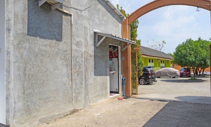 Purwakarta Hotel | OYO 91762 Green Home Stay Syariah