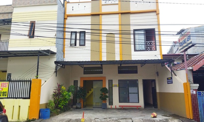 Makassar Hotel | OYO 92231 Penginapan Tanjung Alang Syariah