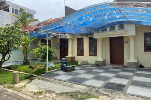 Sentul City Hotel | OYO 93641 Udayana Guesthouse Syariah