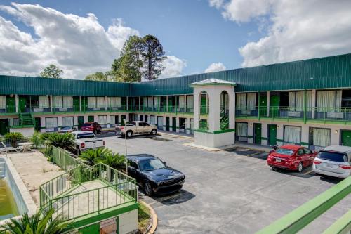 Douglas Hotel | OYO Hotel Douglas GA US-441